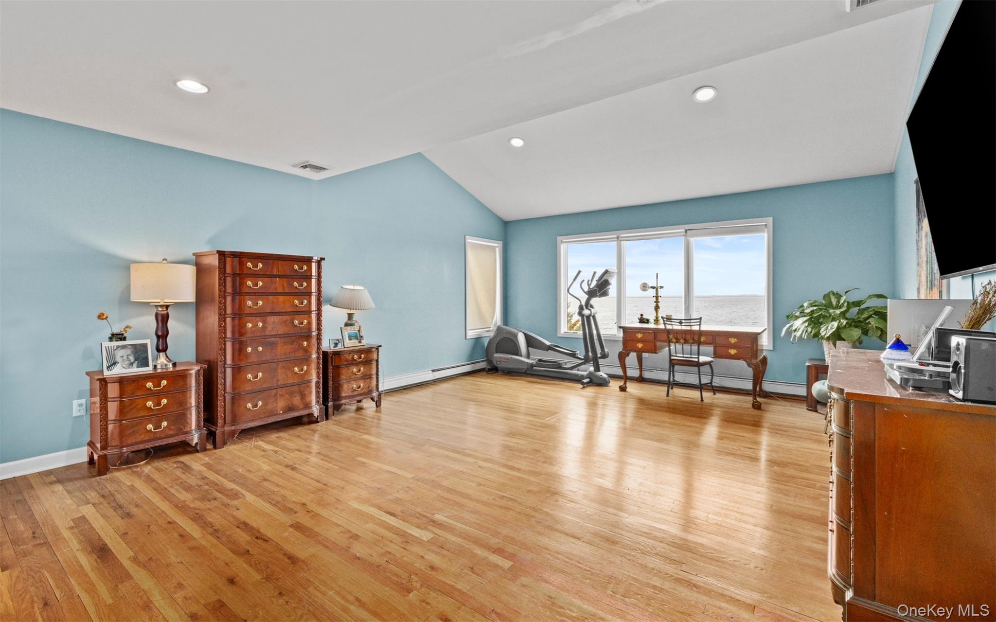 3124 Shore Road Bellmore, NY 11710 - Photo 13 of 28