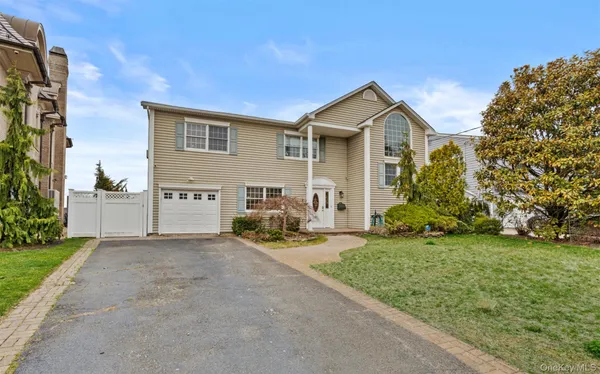 $2,200,000 | 3124 Shore Road, Bellmore, NY 11710