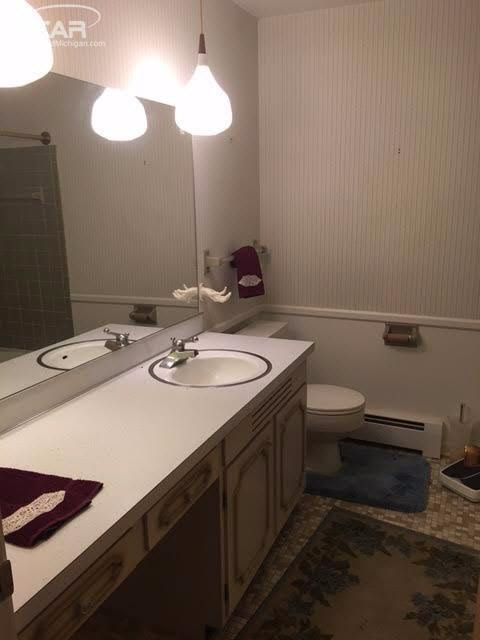 4040 Beecher Road Flint, MI 48532 - Photo 14 of 17 21295165-13.JPG