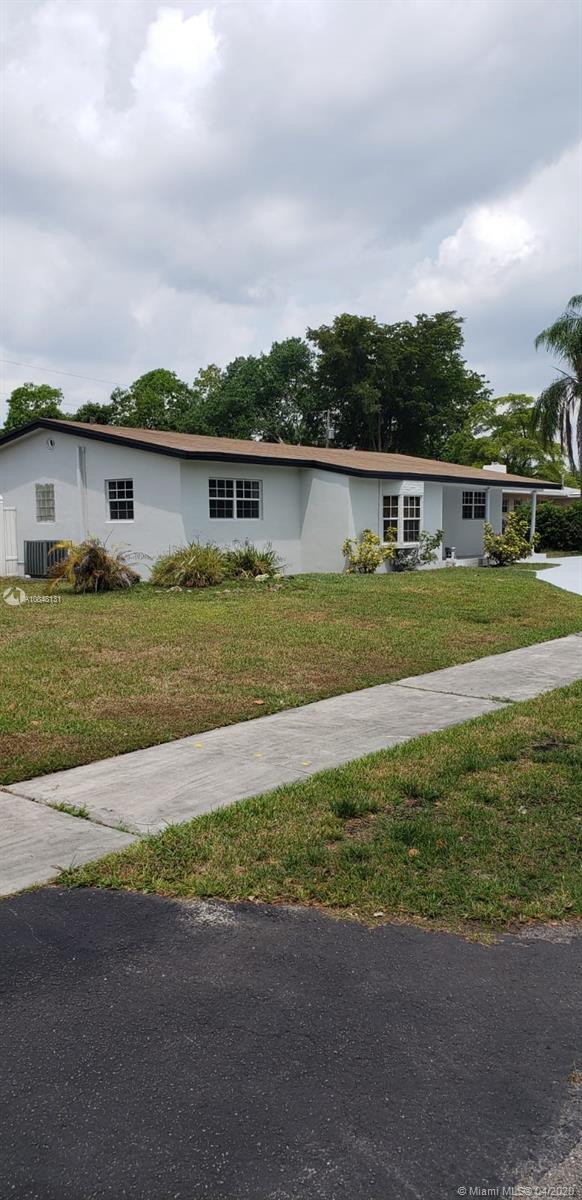 20600 Jacaranda Road Cutler Bay, FL 33189 - Photo 1 of 13 Gallery Image 1