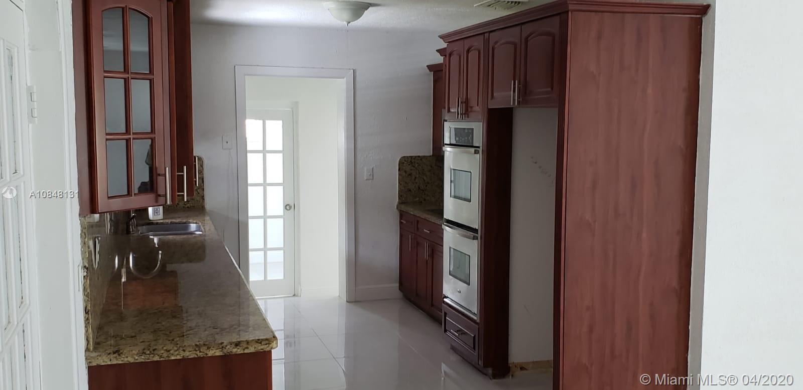 20600 Jacaranda Road Cutler Bay, FL 33189 - Photo 6 of 13 Gallery Image 6