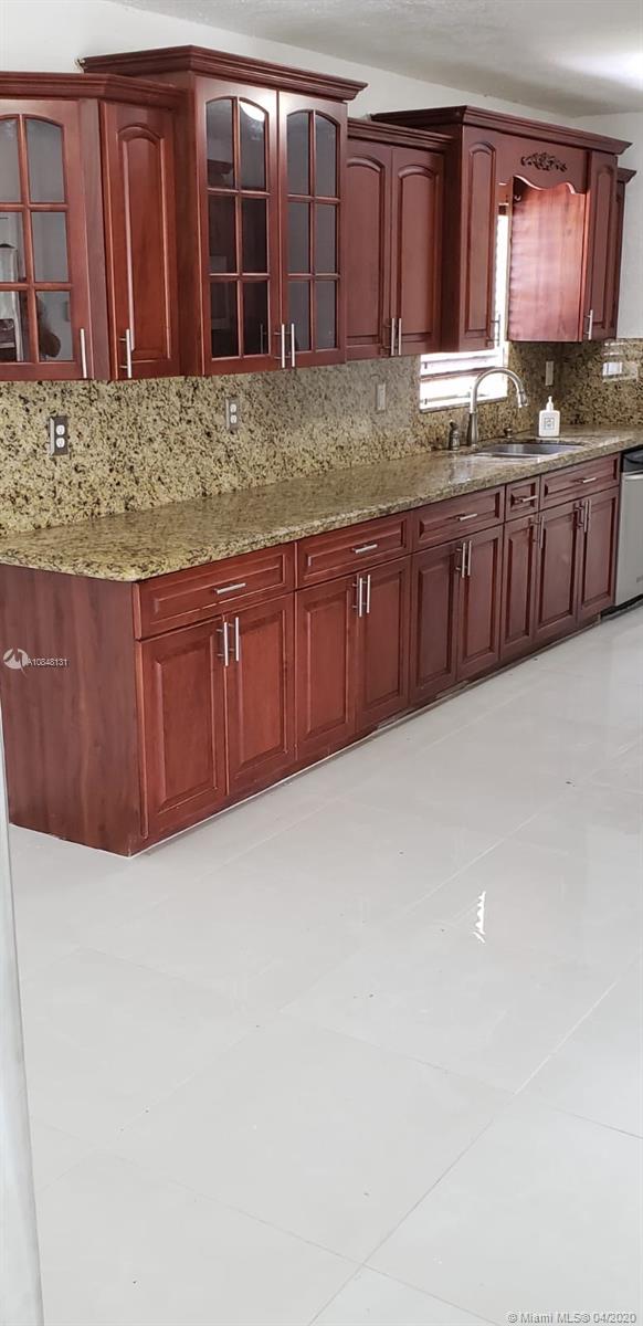20600 Jacaranda Road Cutler Bay, FL 33189 - Photo 7 of 13 Gallery Image 7