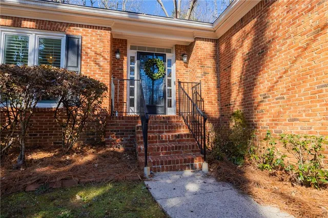 $950,000 | 1055 Downing Court Northeast, Marietta, GA 30068