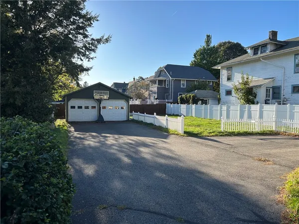 $1,450 | 409 Hoffman Street, Elmira, NY 14905