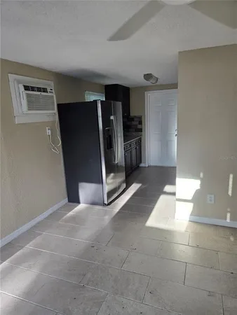 $1,295 | 1503 East Navajo Avenue, Unit B, Tampa, FL 33612