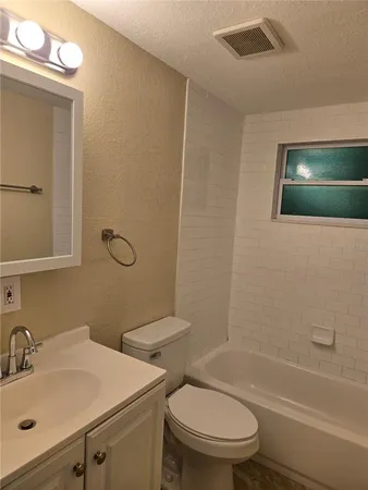 $1,295 | 1503 East Navajo Avenue, Unit B, Tampa, FL 33612