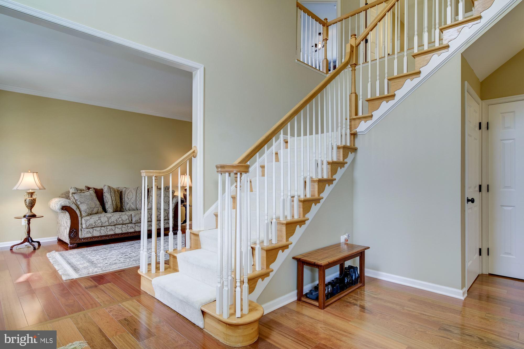 14221 Autumn Gold Road Boyds, MD 20841 - Photo 2 of 36 Foyer
