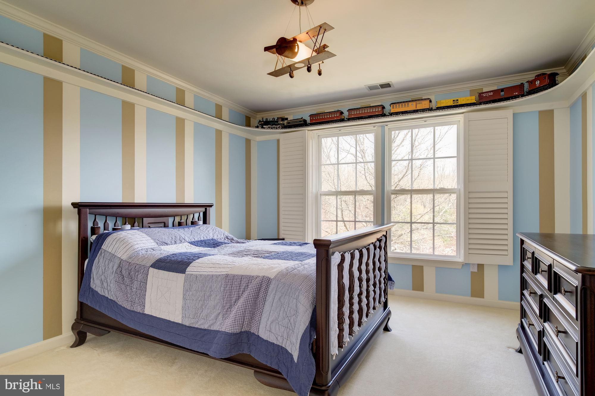 14221 Autumn Gold Road Boyds, MD 20841 - Photo 24 of 36 Bedroom 3