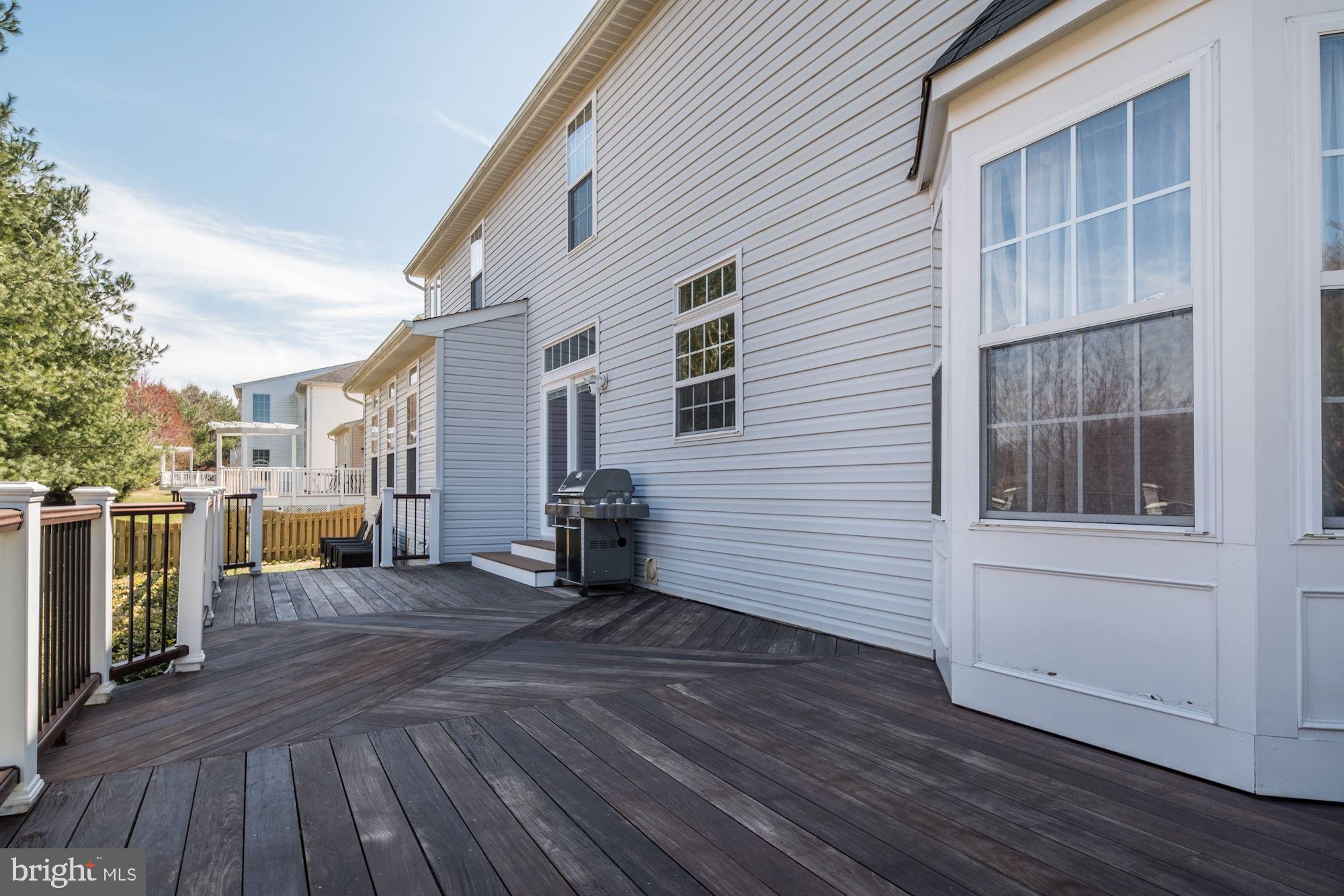 14221 Autumn Gold Road Boyds, MD 20841 - Photo 33 of 36 Rear Deck