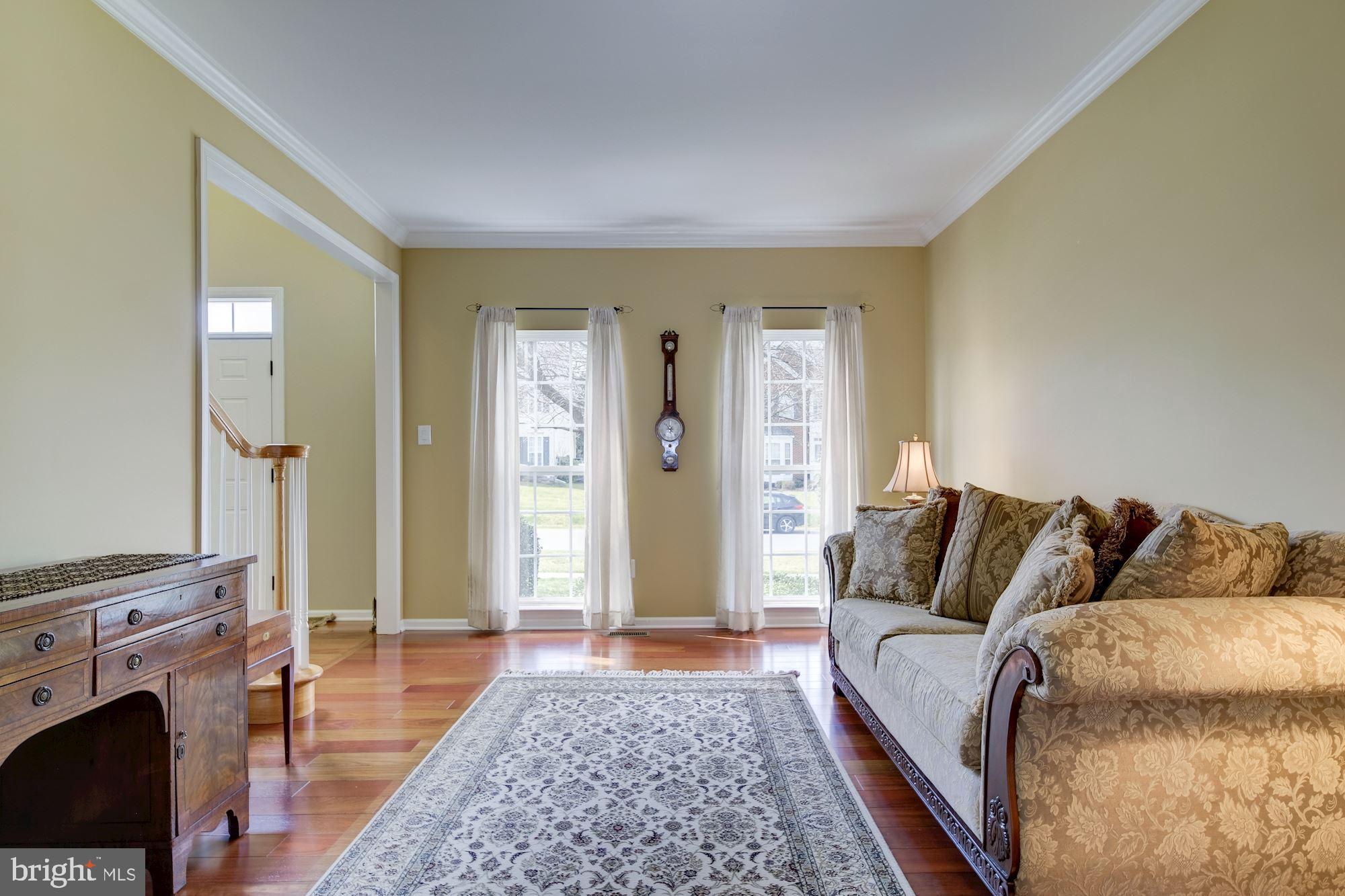 14221 Autumn Gold Road Boyds, MD 20841 - Photo 6 of 36 Living Room