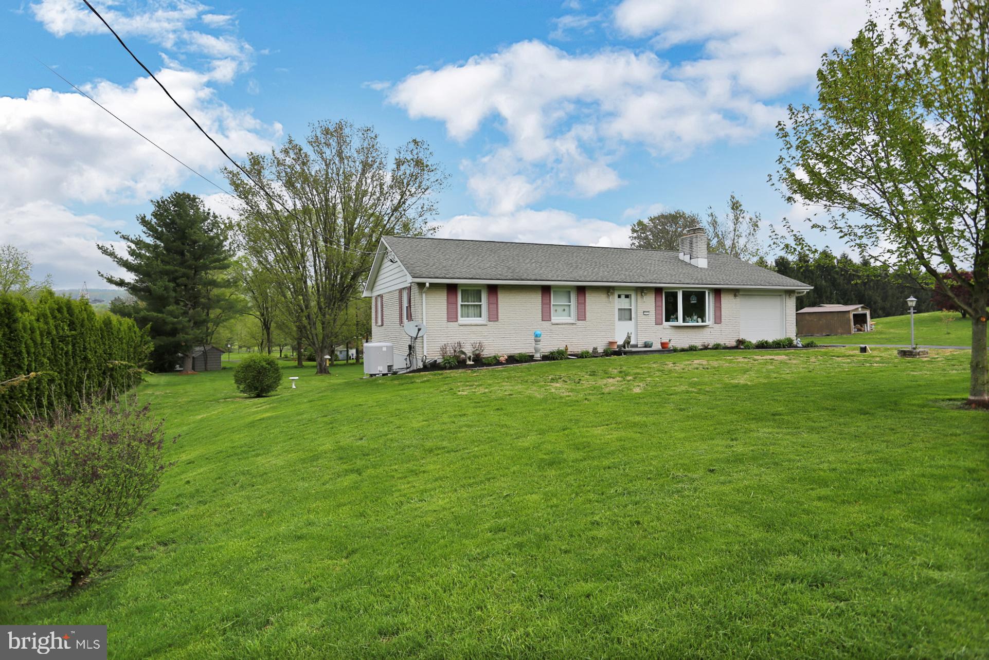 565 Sell Road Mohnton, PA 19540 - Photo 2 of 32