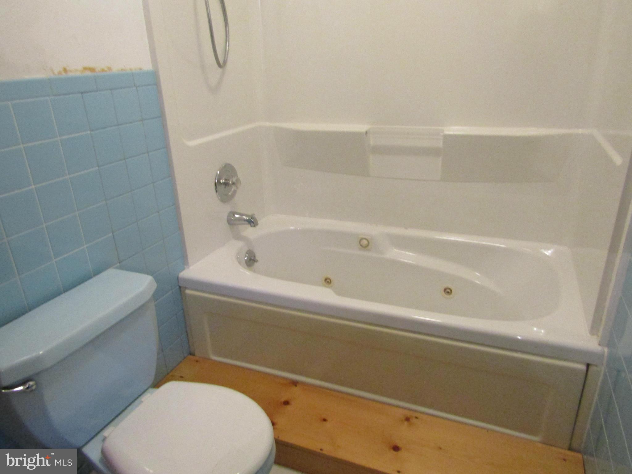 2424 Coon Club Road Westminster, MD 21157 - Photo 14 of 25 Addition Bath