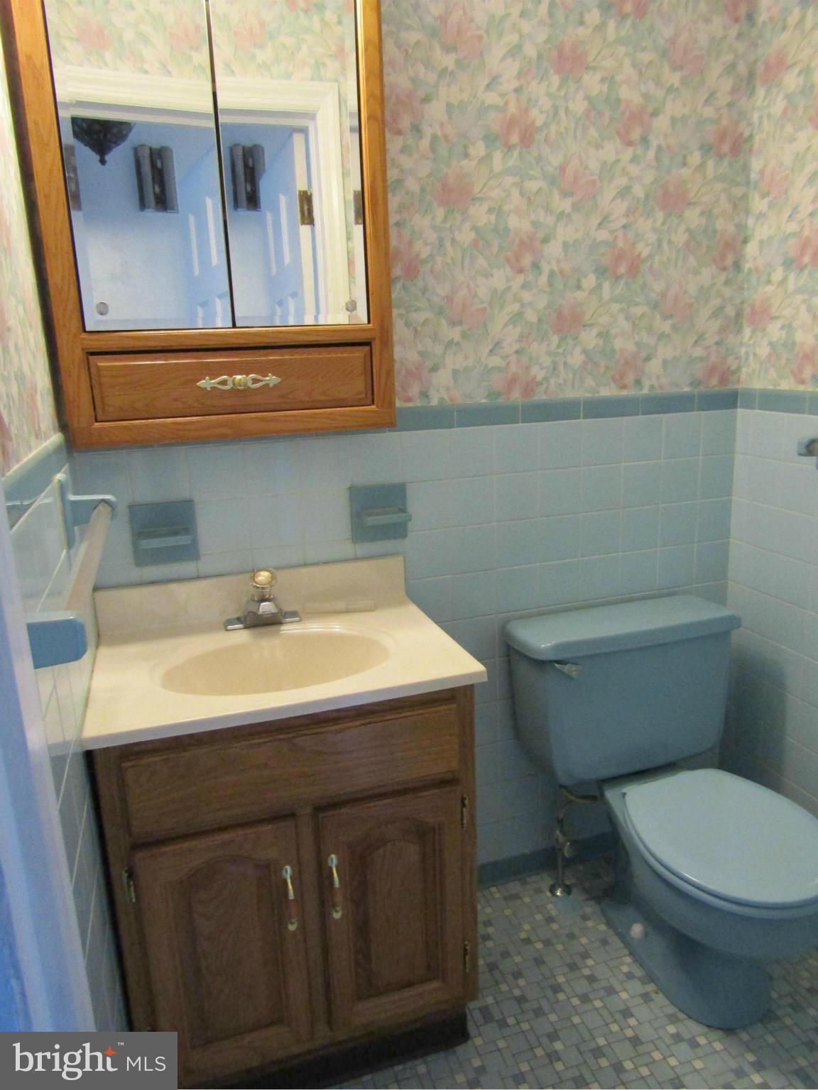 2424 Coon Club Road Westminster, MD 21157 - Photo 8 of 25 Half Bath First Floor