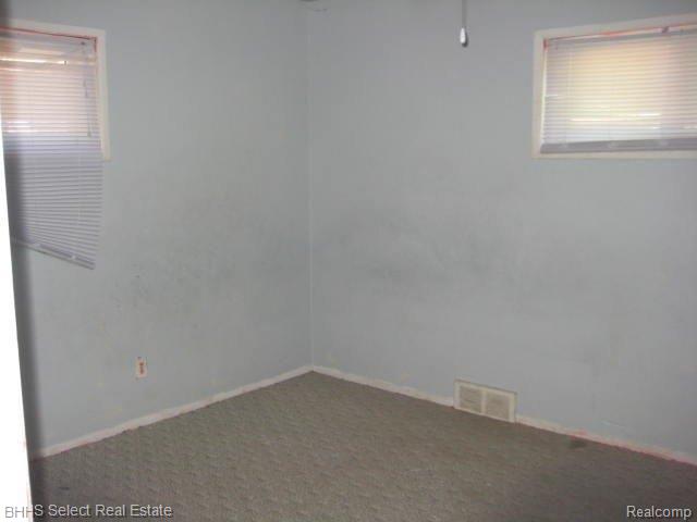 30010 Grandview Street Inkster, MI 48141 - Photo 10 of 15 IMG_2046.JPG