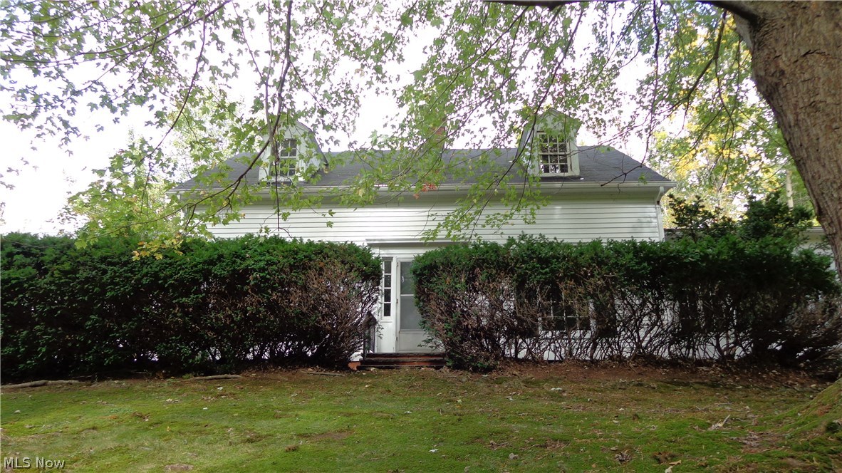 7191 Cedar Road Chesterland, OH 44026 - Photo 2 of 18