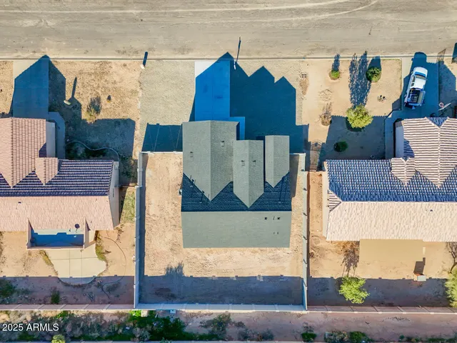 a view of backyard of house