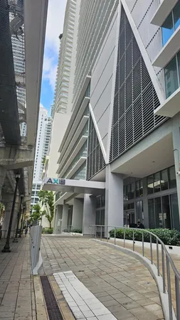 $2,900 | 1111 Southwest 1st Avenue, Unit 2124N, Miami, FL 33130