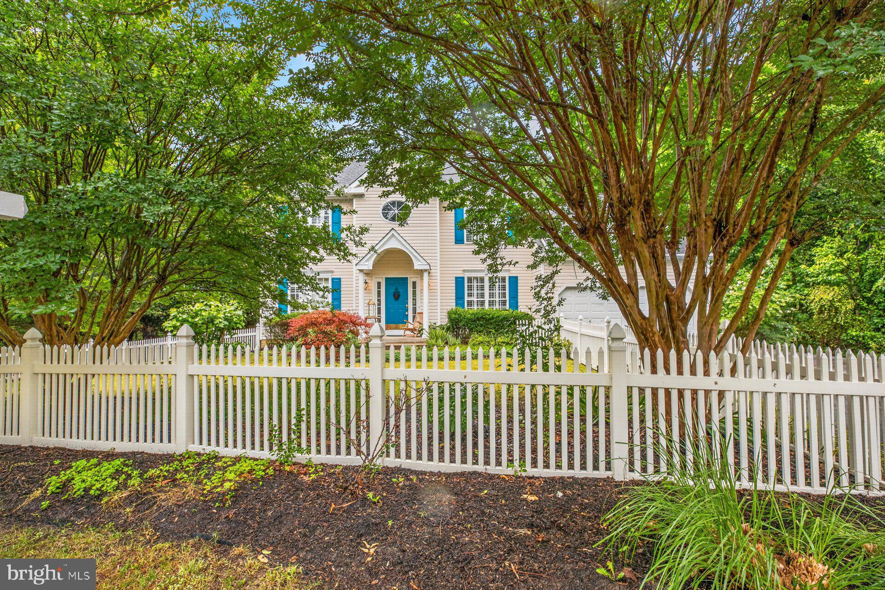 184 Hickory Point Road Pasadena, MD 21122 - Photo 4 of 57