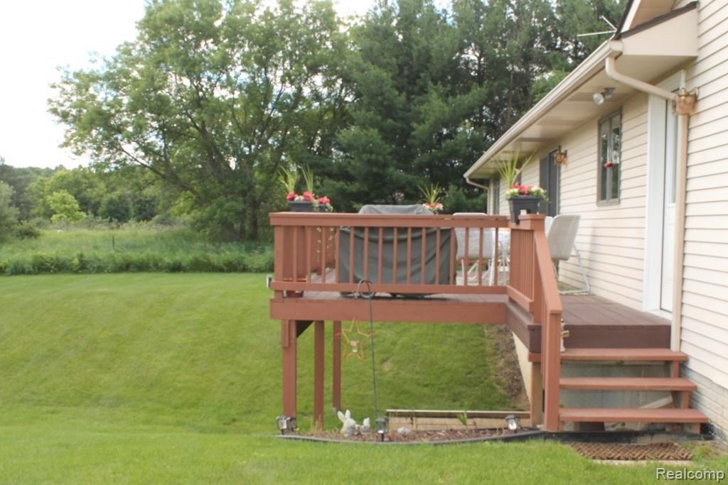 9330 Hartland Road Fenton, MI 48430 - Photo 38 of 43 IMG_5080.JPG