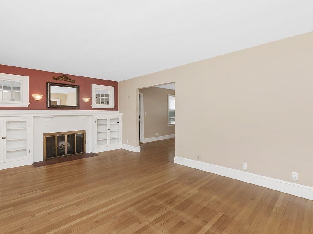 121 Thornton Road Waltham, MA 02453 - Photo 12 of 40