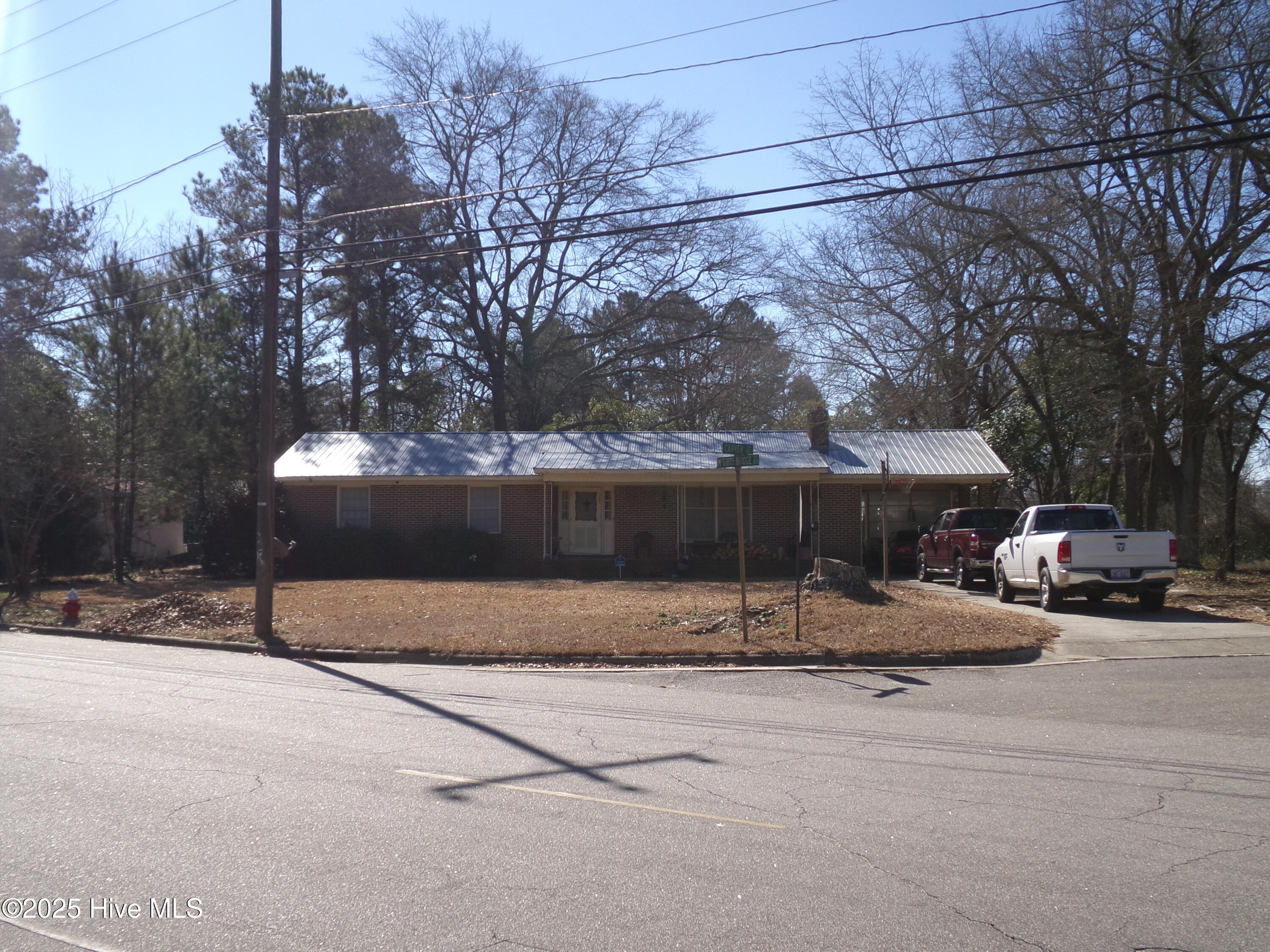 301 McGirts Bridge Road Laurinburg, NC 28352 - Photo 7 of 19 139_0812