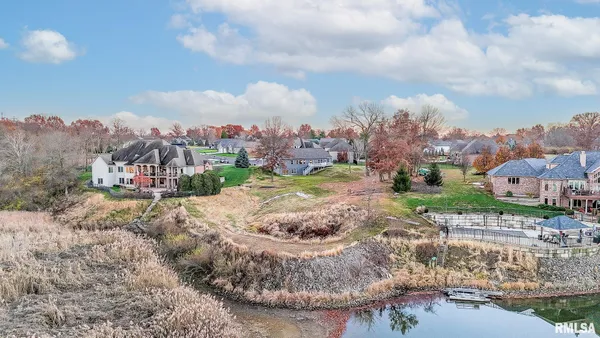 $769,000 | 1621 Grandlake Court, Pekin, IL 61554