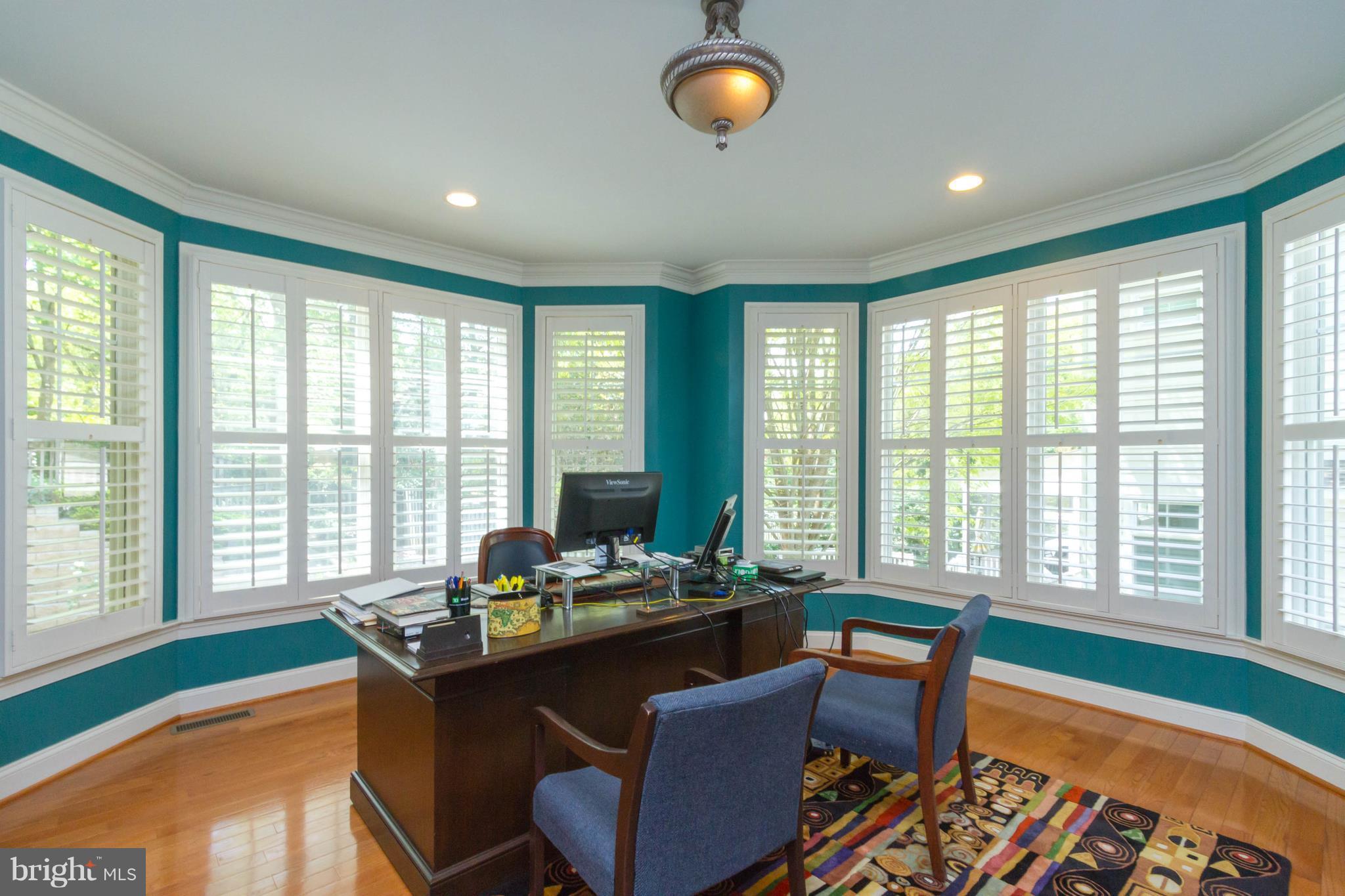 9155 Riesley Lane Vienna, VA 22182 - Photo 14 of 30 Huge main lvl home office with 2 bay windows