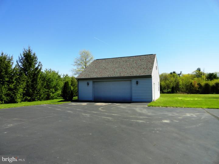 113 Little Road Perkiomenville, PA 18074 - Photo 14 of 15 Garage