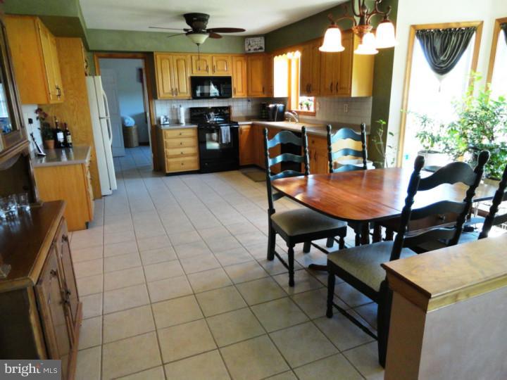 113 Little Road Perkiomenville, PA 18074 - Photo 6 of 15 Kitchen