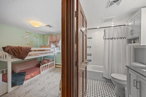 $3,600 | 19 Blossom Lane, Weymouth, MA 02188