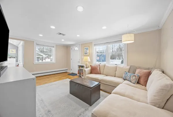 $3,600 | 19 Blossom Lane, Weymouth, MA 02188