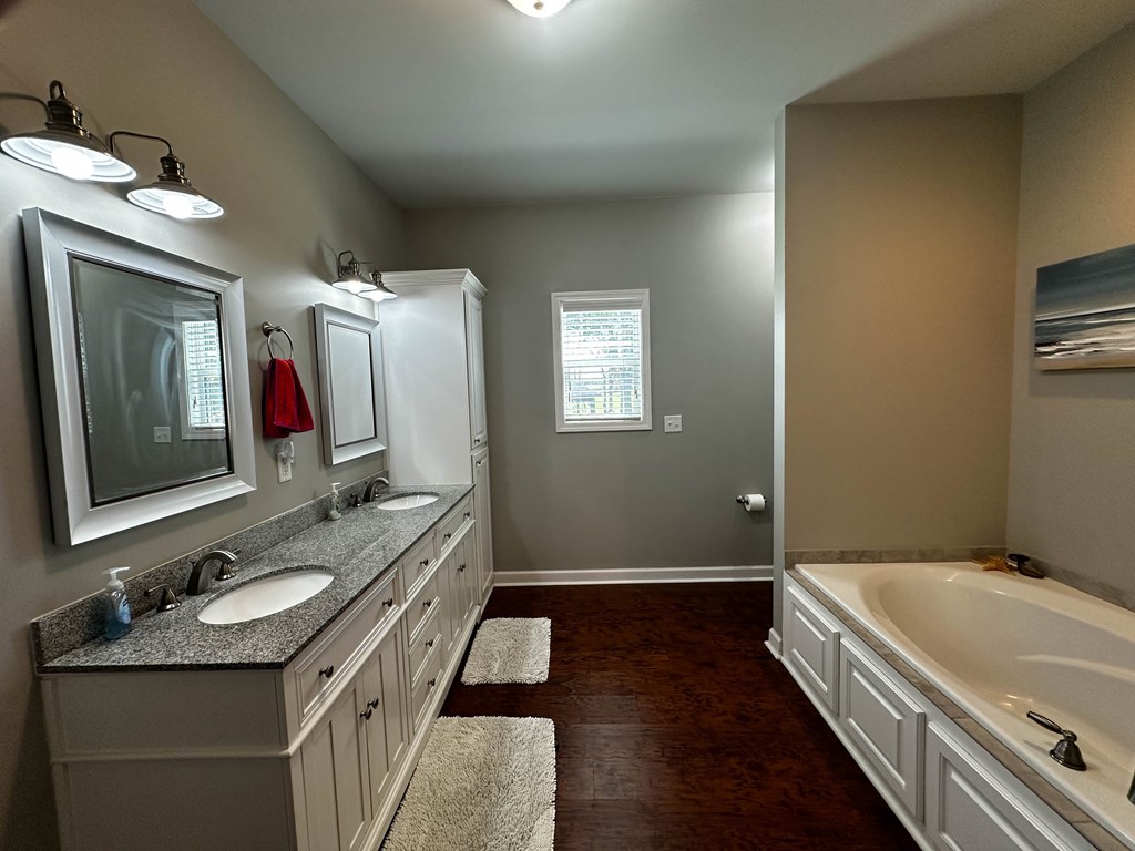 742 Doyle Road Dothan, AL 36305 - Photo 24 of 63 Master Bath