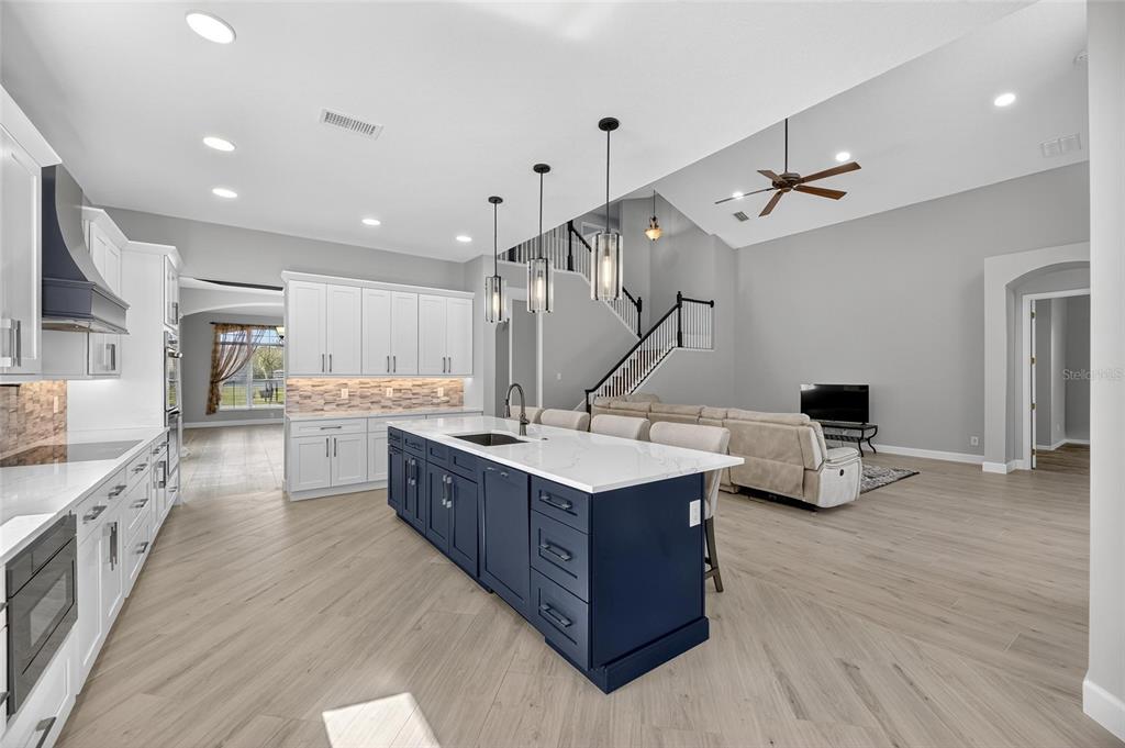 4310 70th Avenue East Ellenton, FL 34222 - Photo 10 of 97