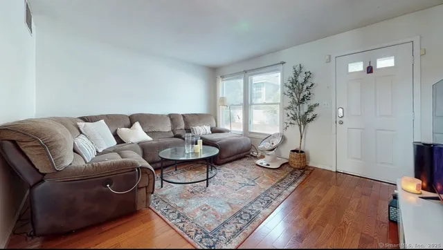 $319,900 | 279 New Haven Avenue, Unit E, Milford, CT 06460