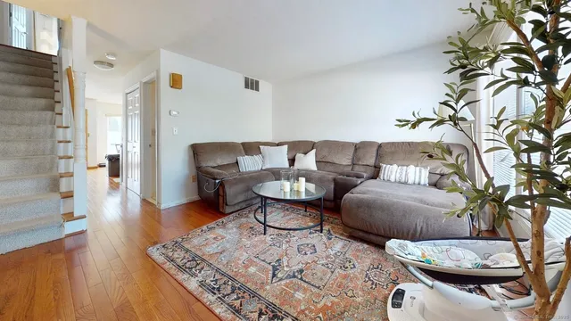 $319,900 | 279 New Haven Avenue, Unit E, Milford, CT 06460