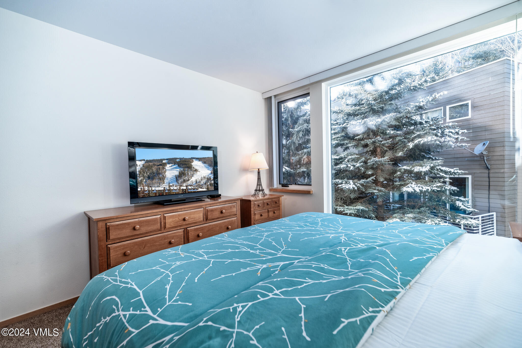 1100 North Frontage Road West, Unit 2309 Vail, CO 81657 - Photo 15 of 44 Primary BR