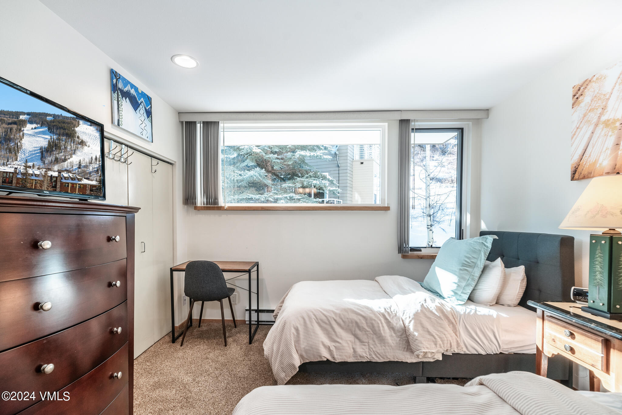 1100 North Frontage Road West, Unit 2309 Vail, CO 81657 - Photo 20 of 44 Second Bedroom