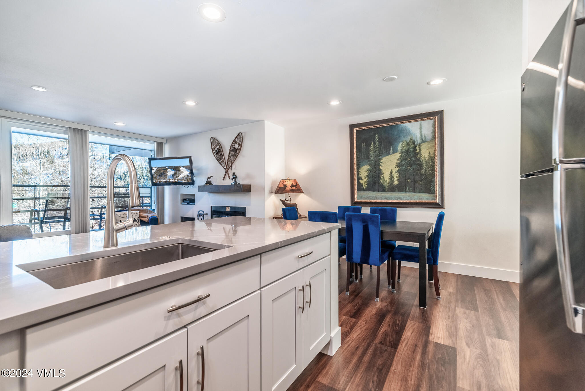 1100 North Frontage Road West, Unit 2309 Vail, CO 81657 - Photo 8 of 44 Kitchen