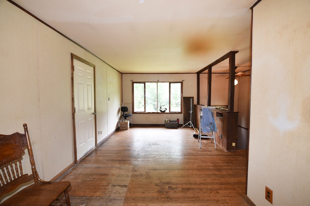 7 Gates Road Marshfield, MA 02050 - Photo 11 of 37 a view of a living room