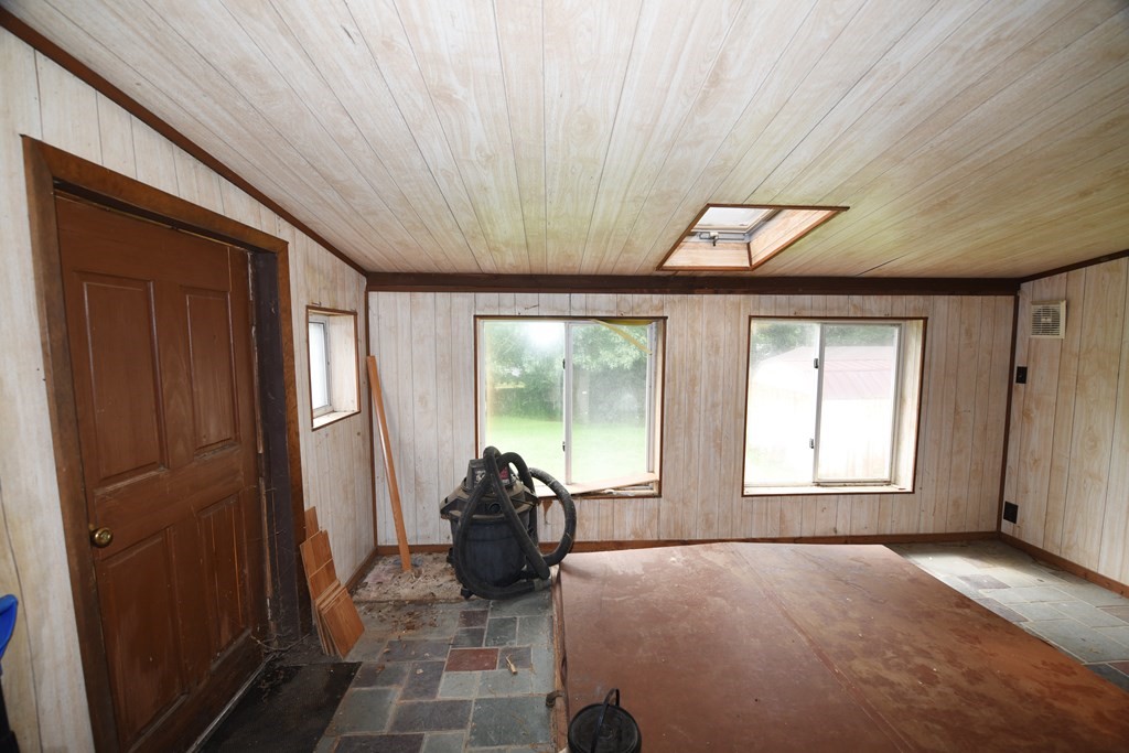 7 Gates Road Marshfield, MA 02050 - Photo 22 of 37 a bed room with a bed and a window