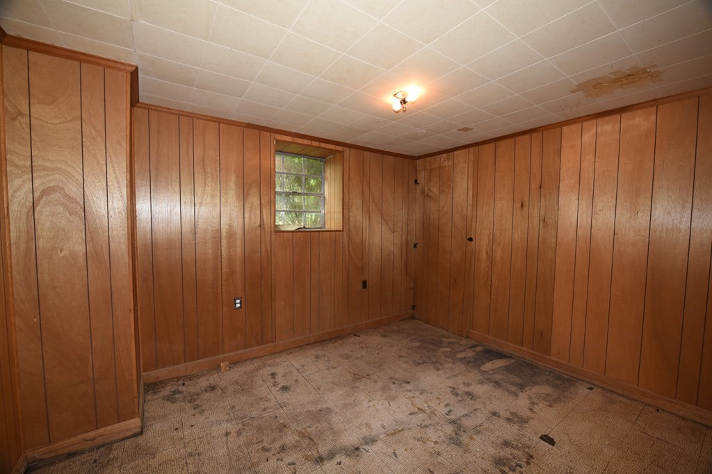 7 Gates Road Marshfield, MA 02050 - Photo 27 of 37 a view of an empty room and window