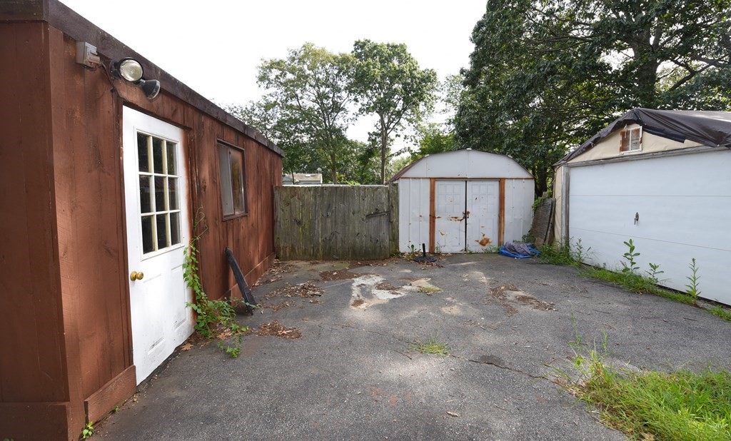7 Gates Road Marshfield, MA 02050 - Photo 8 of 37 a backyard of a house