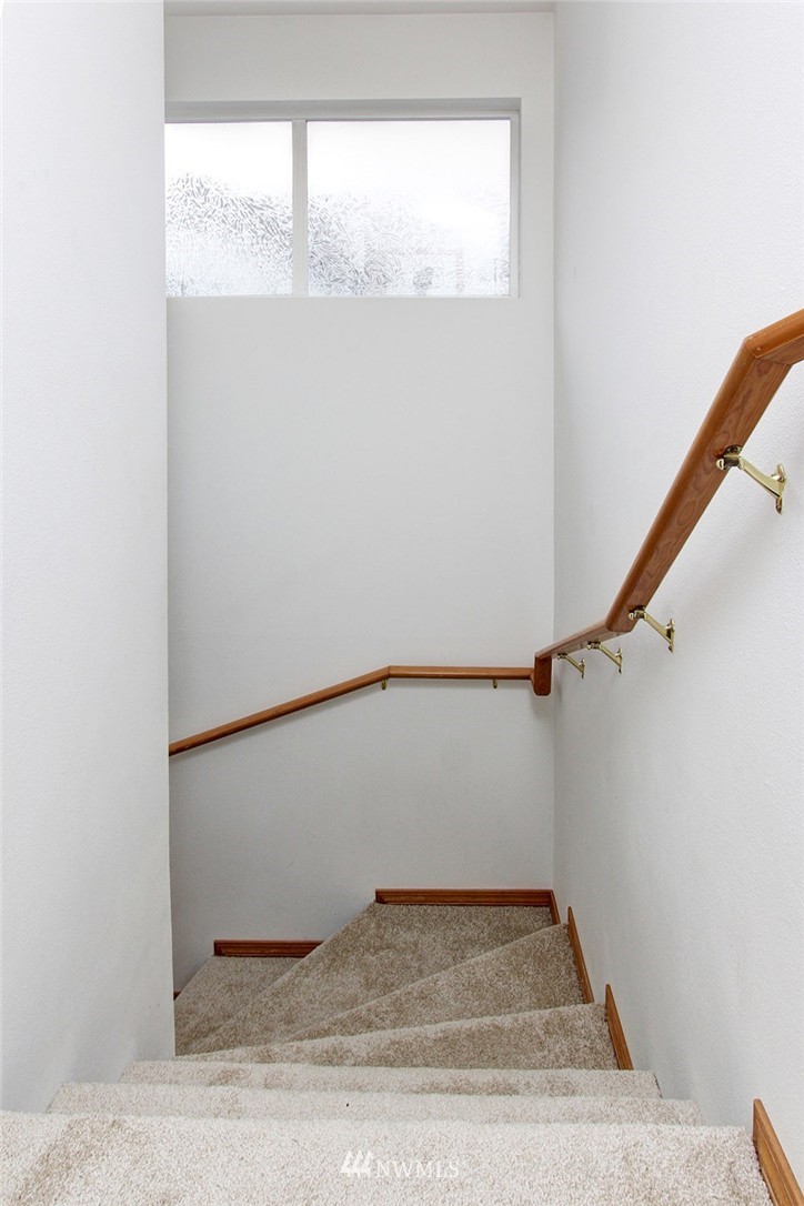 727 North 95th Street Seattle, WA 98103 - Photo 20 of 24