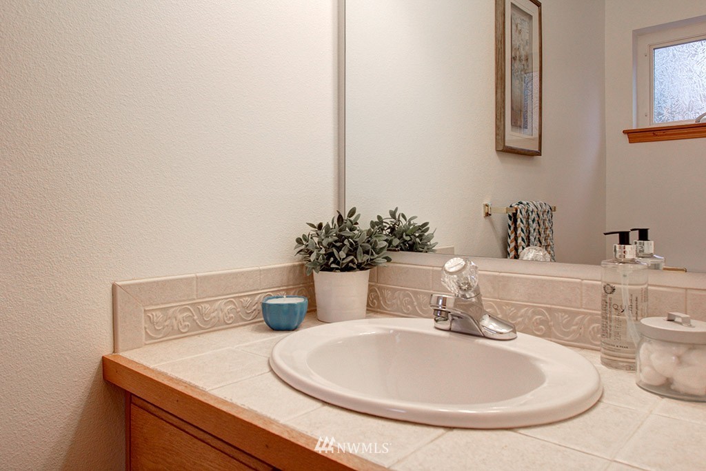 727 North 95th Street Seattle, WA 98103 - Photo 21 of 24