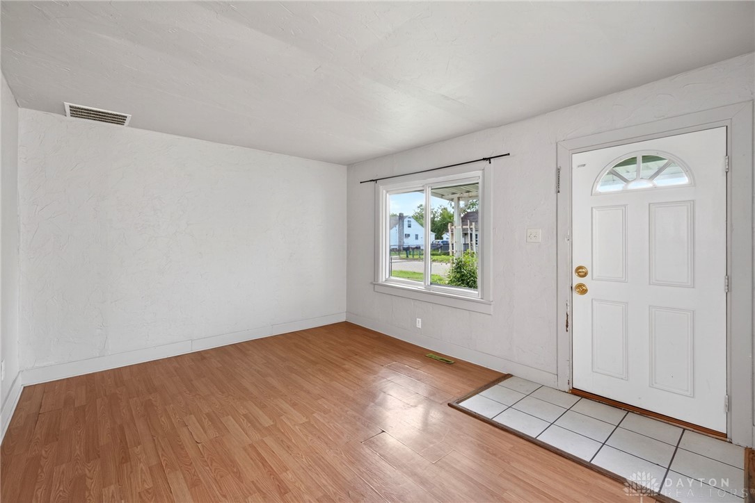 3621 Clearview Road Dayton, OH 45439 - Photo 6 of 24 Gallery Image 6