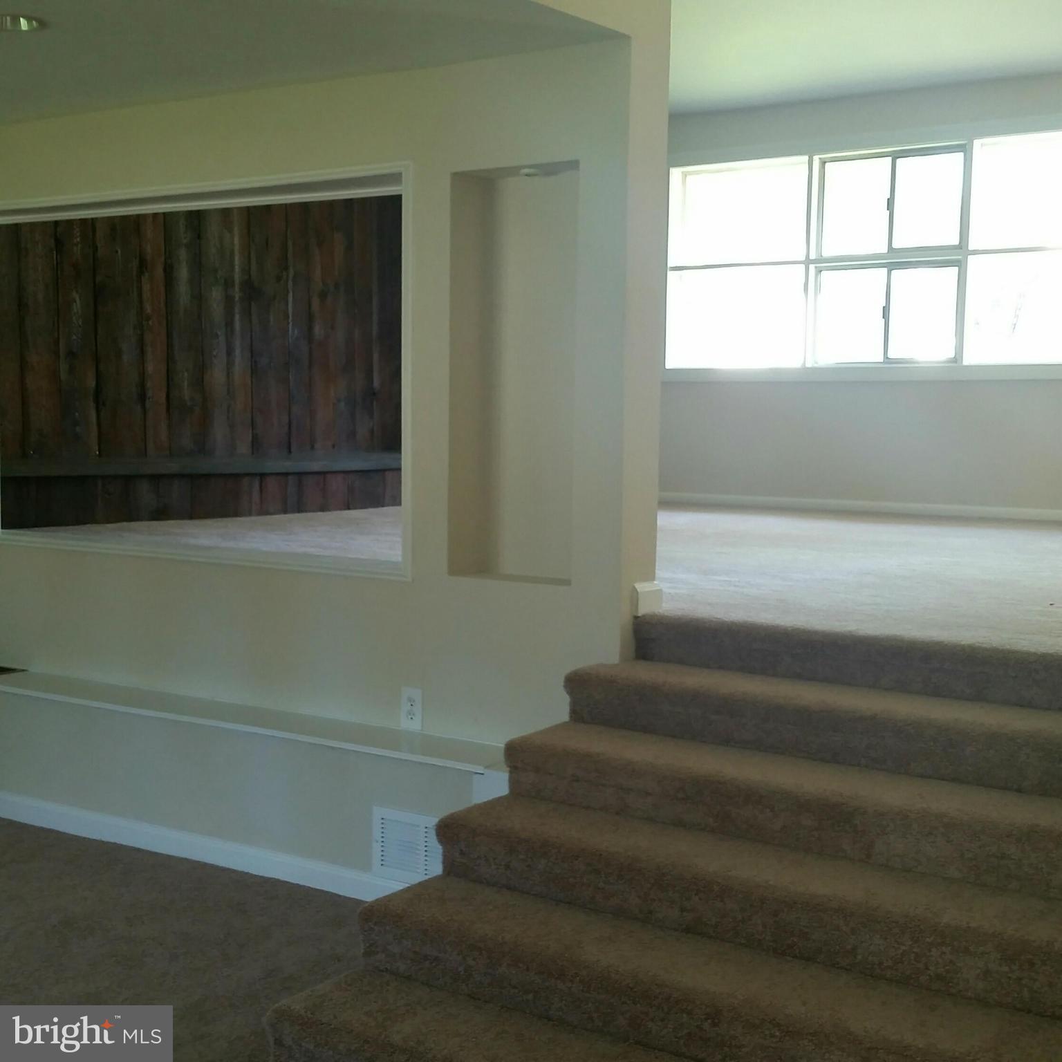 819 Hopewood Road Pikesville, MD 21208 - Photo 3 of 22 Interior (General)