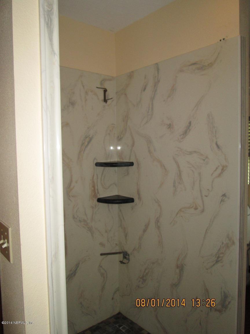 274 West River Road Palatka, FL 32177 - Photo 13 of 22 bathroom