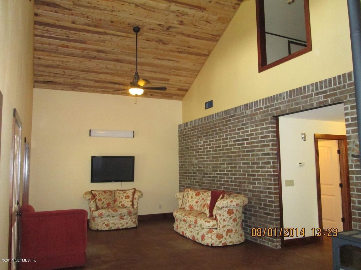 274 West River Road Palatka, FL 32177 - Photo 4 of 22 living area
