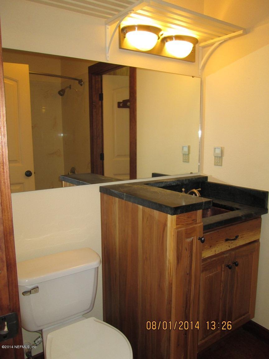 274 West River Road Palatka, FL 32177 - Photo 10 of 22 bathroom