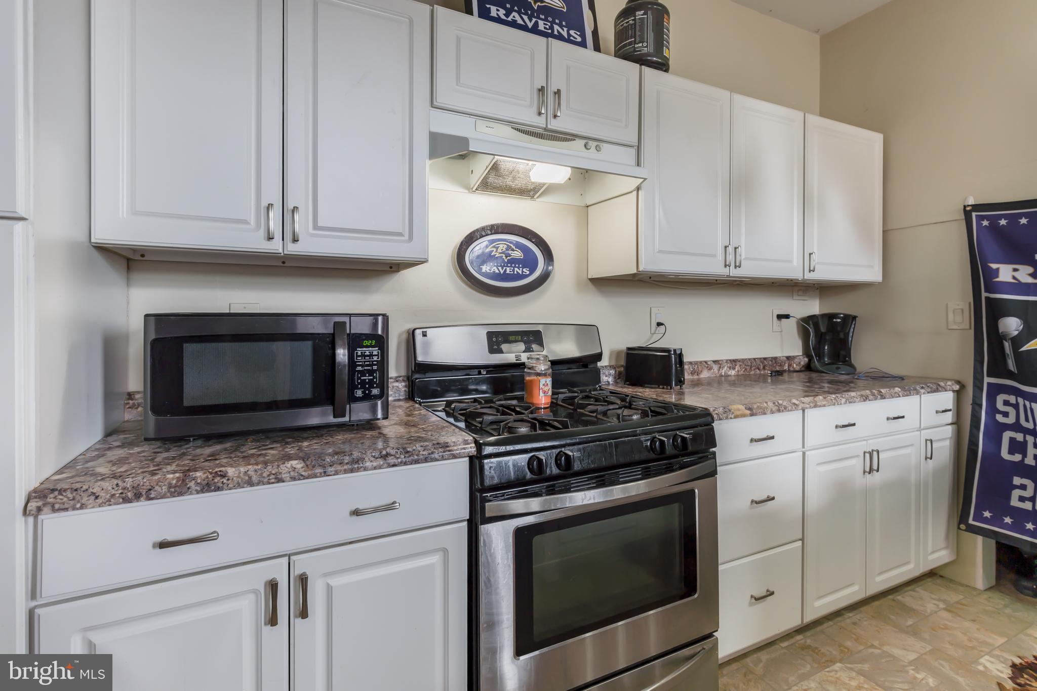 341 East Walnut Street Lancaster, PA 17602 - Photo 14 of 40 Unit 1 Kitchen
